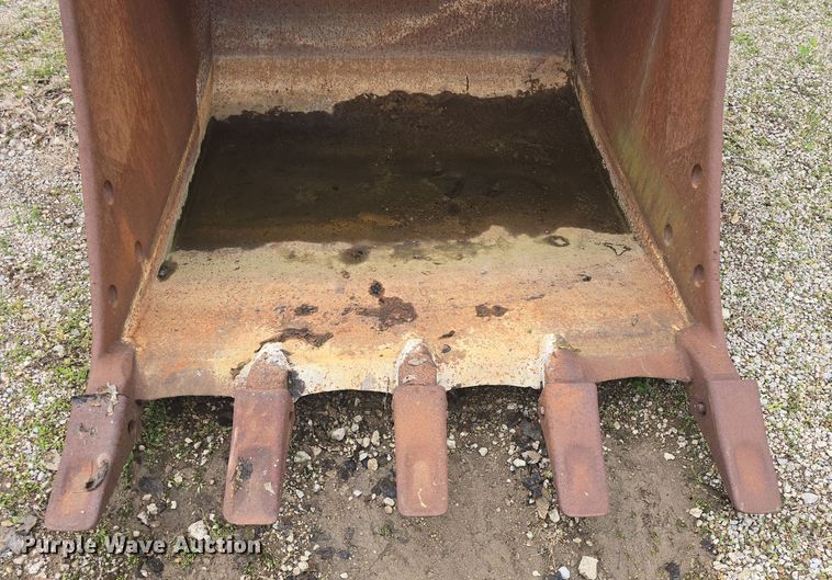 image for item EK5179 (3) Backhoe buckets