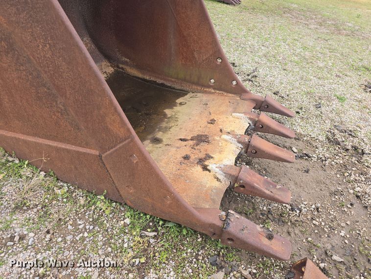 image for item EK5179 (3) Backhoe buckets