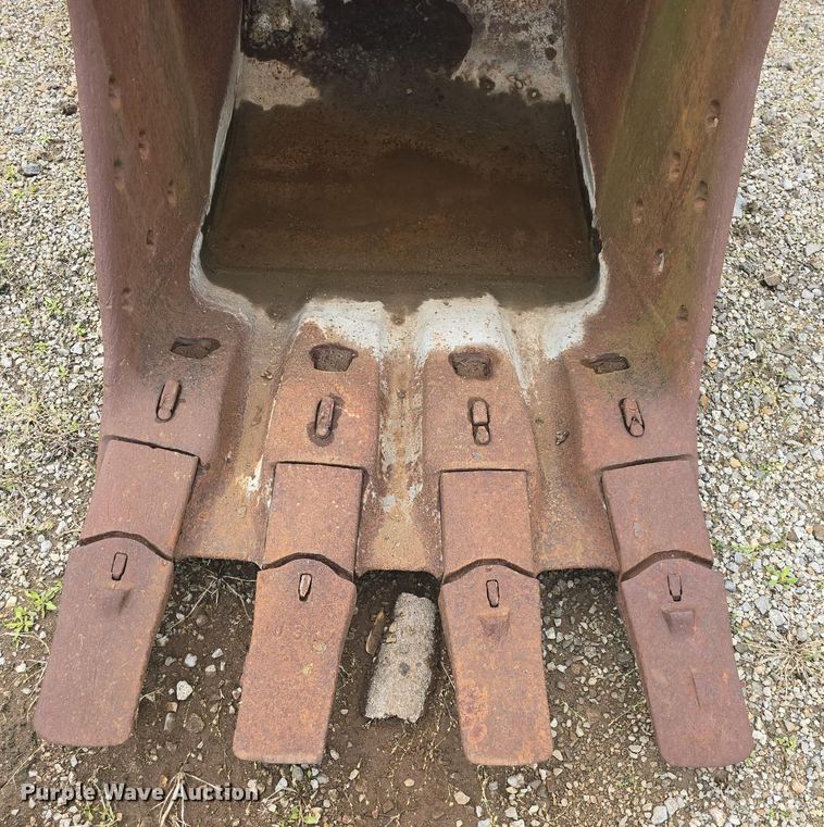 image for item EK5180 (3) Backhoe buckets