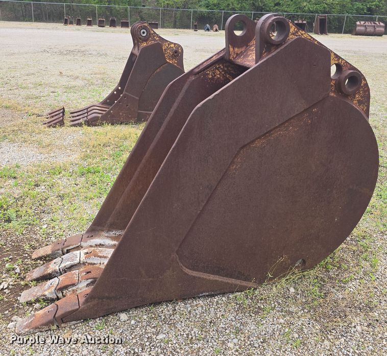 image for item EK5180 (3) Backhoe buckets