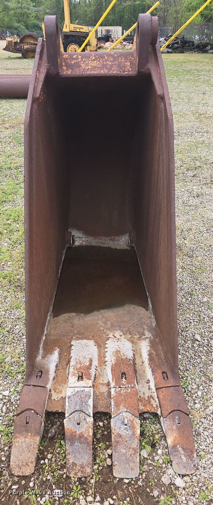 image for item EK5180 (3) Backhoe buckets