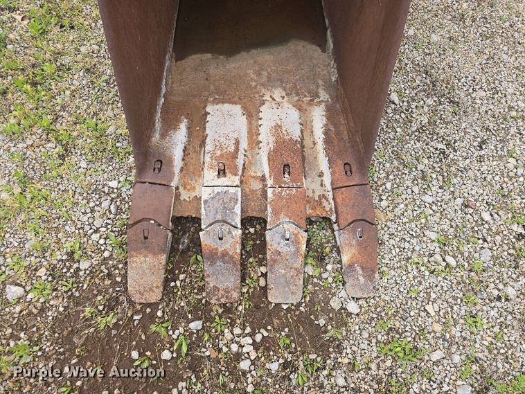 image for item EK5180 (3) Backhoe buckets