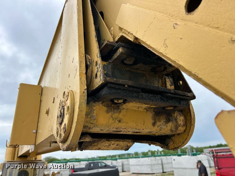 image for item EK8035 Hyster K-360 crane