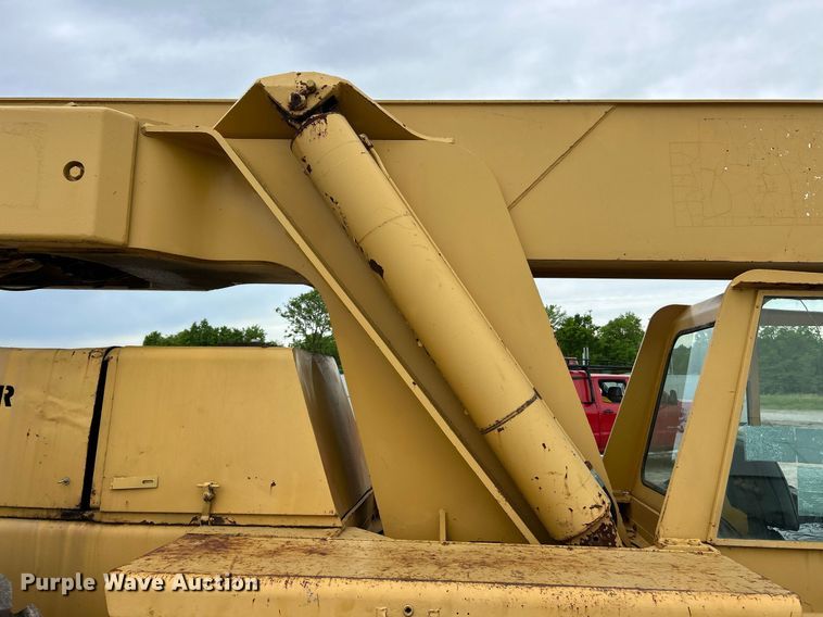 image for item EK8035 Hyster K-360 crane