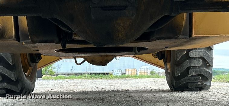 image for item EK8035 Hyster K-360 crane