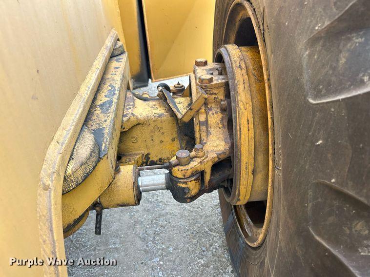 image for item EK8035 Hyster K-360 crane