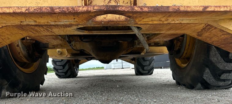 image for item EK8035 Hyster K-360 crane