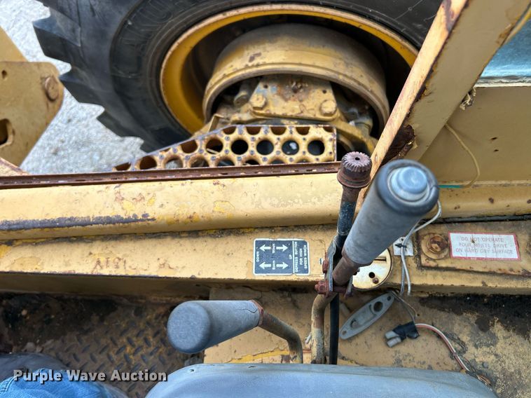 image for item EK8035 Hyster K-360 crane