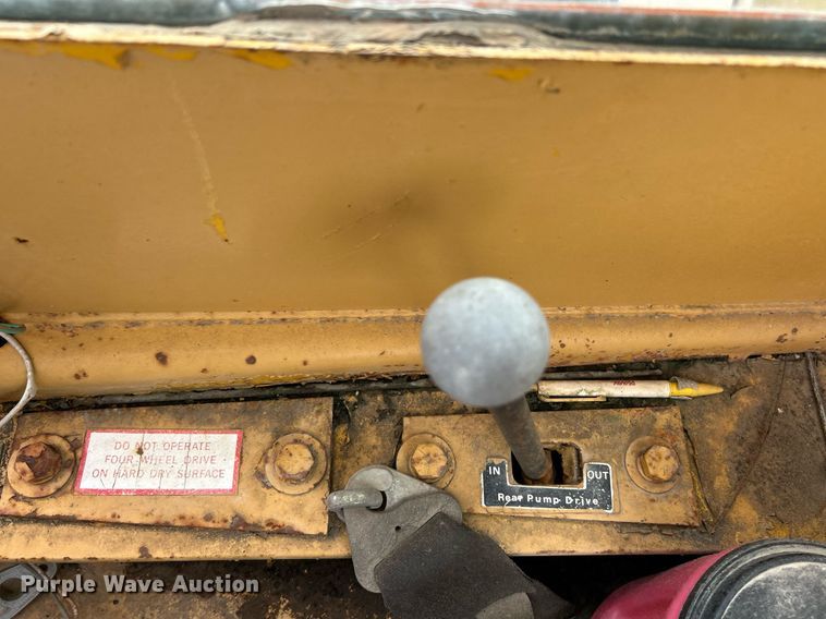 image for item EK8035 Hyster K-360 crane