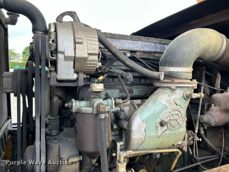 image for item EK8035 Hyster K-360 crane