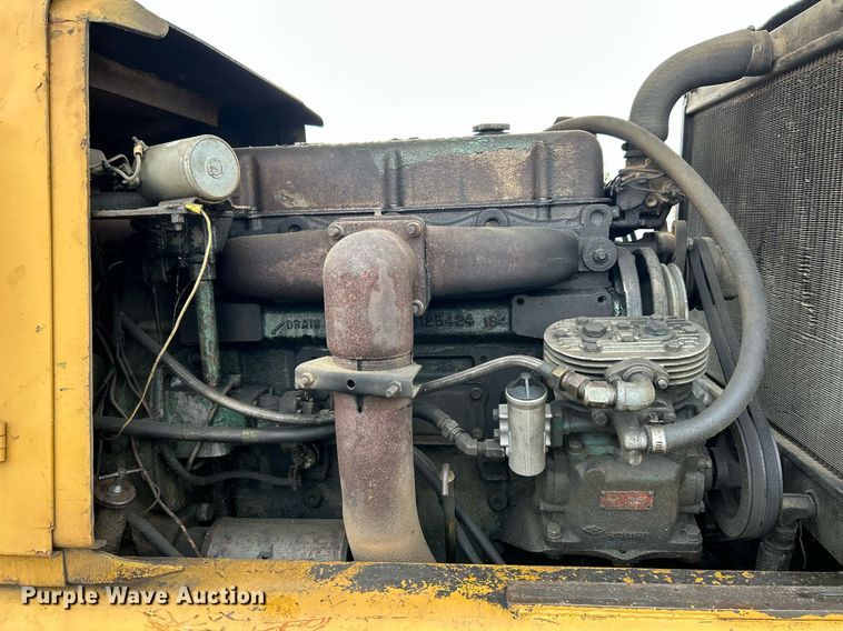 image for item EK8035 Hyster K-360 crane