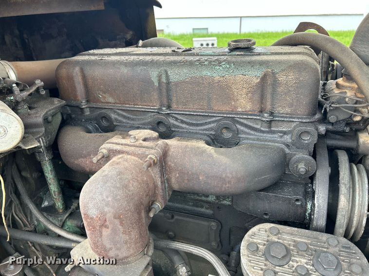 image for item EK8035 Hyster K-360 crane