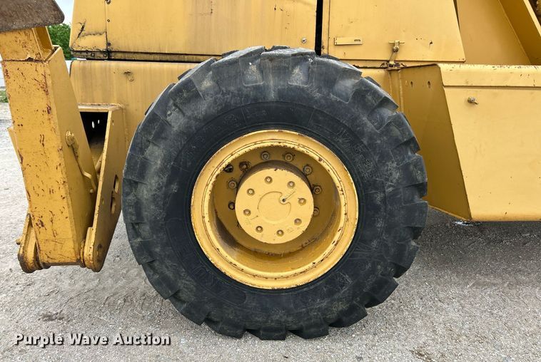 image for item EK8035 Hyster K-360 crane