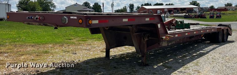 image for item EK8954 1991 Trail King drop deck equipment trailer