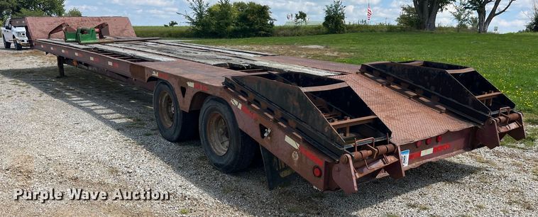 image for item EK8954 1991 Trail King drop deck equipment trailer