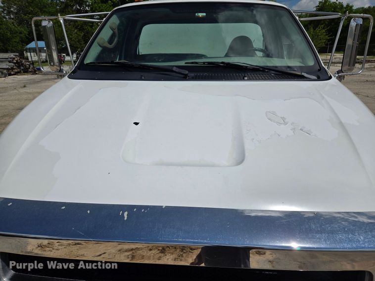 image for item EL2015 2008 Ford F750 Super Duty water truck