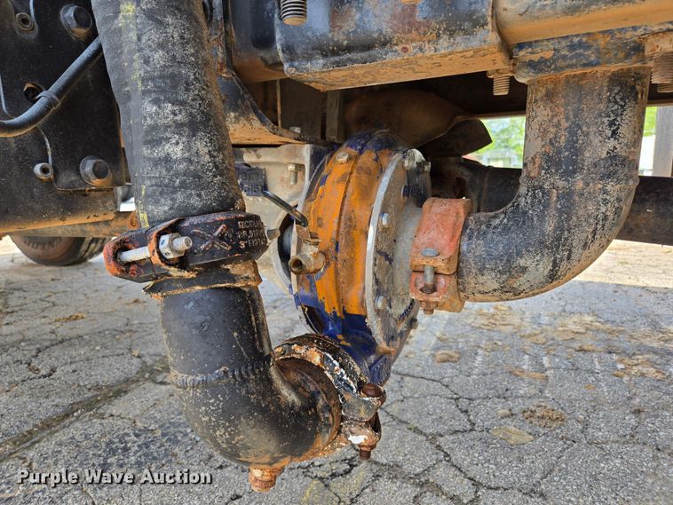 image for item EL2015 2008 Ford F750 Super Duty water truck