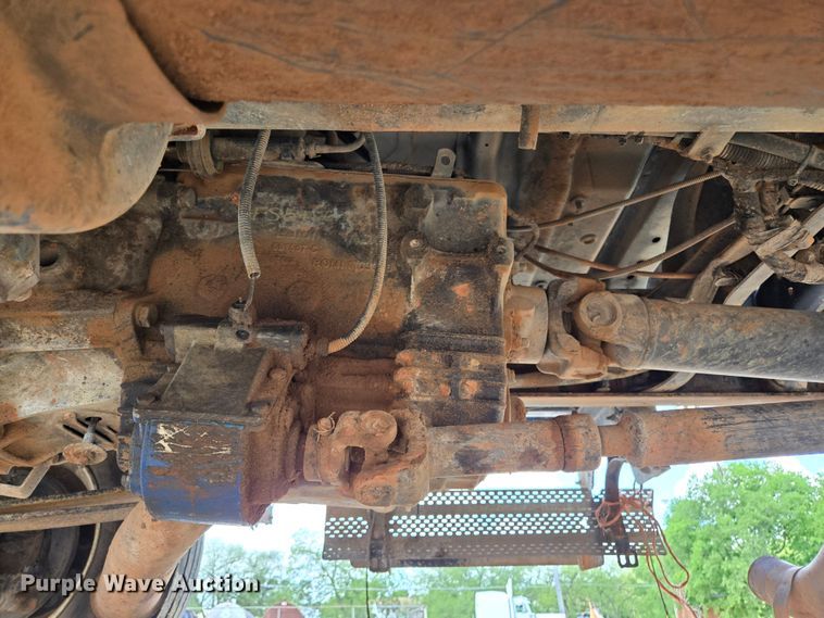 image for item EL2015 2008 Ford F750 Super Duty water truck