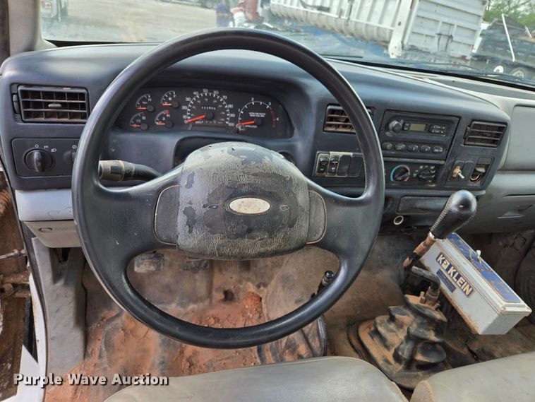 image for item EL2015 2008 Ford F750 Super Duty water truck