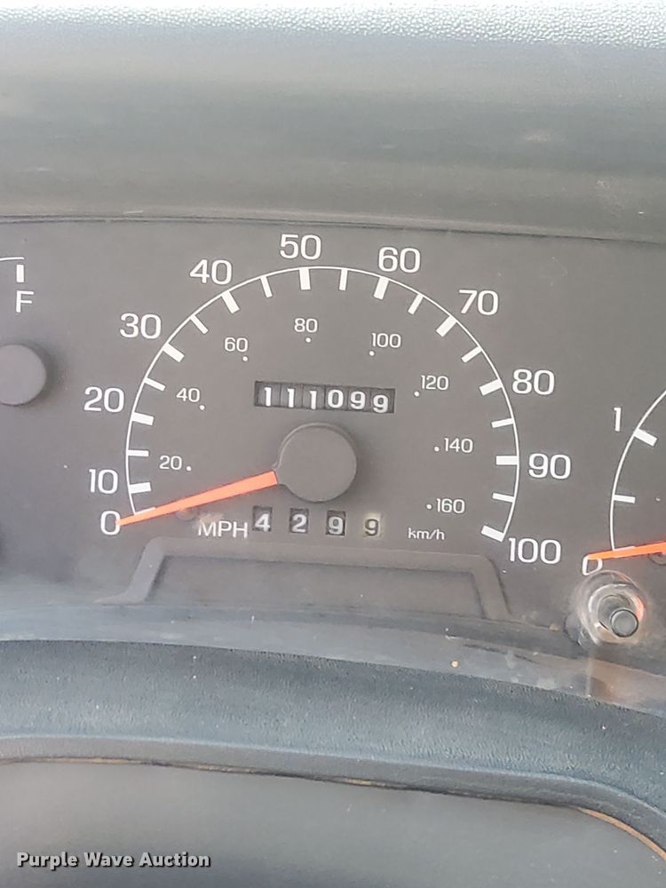 image for item EL2015 2008 Ford F750 Super Duty water truck