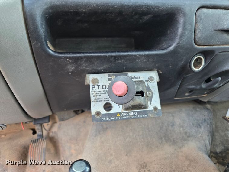 image for item EL2015 2008 Ford F750 Super Duty water truck