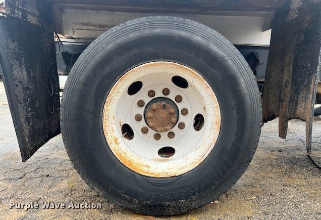 image for item EL2015 2008 Ford F750 Super Duty water truck