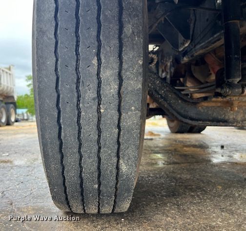 image for item EL2015 2008 Ford F750 Super Duty water truck