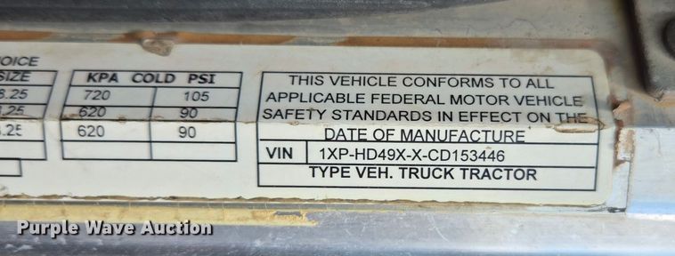 image for item EL2016 2012 Peterbilt 386 semi truck