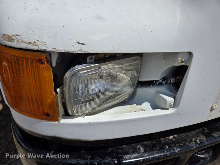 image for item EL2017 1995 International  8100 utility / service truck