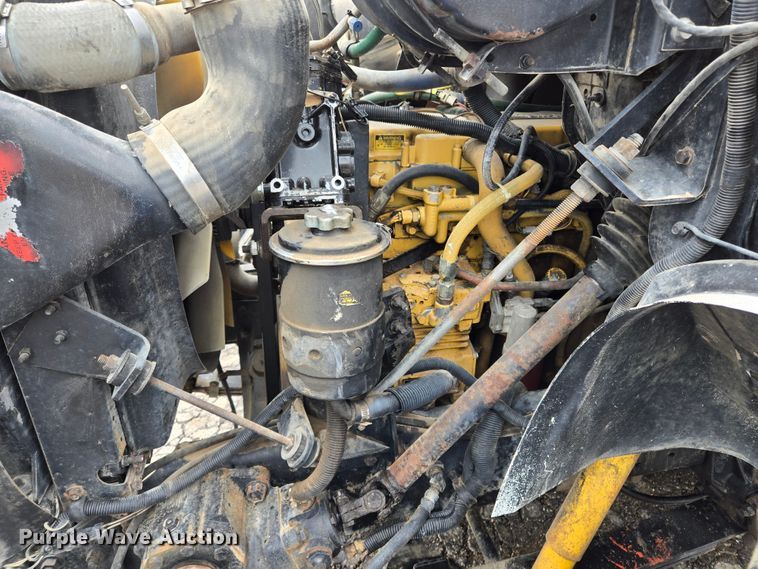 image for item EL2017 1995 International  8100 utility / service truck