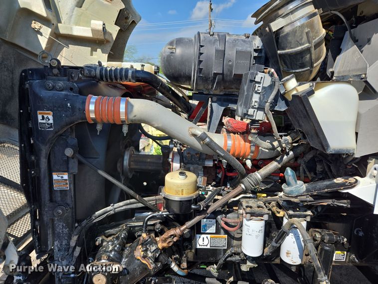 image for item EL2018 2011 Kenworth T440 dump truck