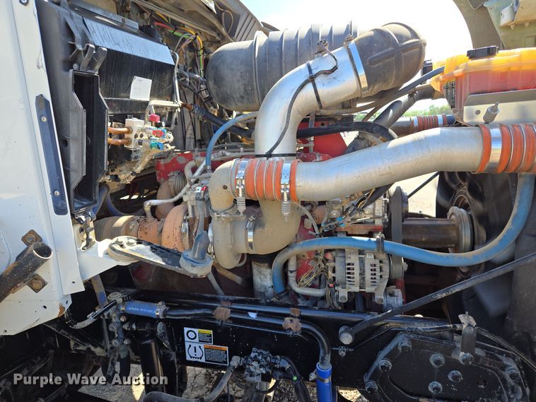 image for item EL2018 2011 Kenworth T440 dump truck