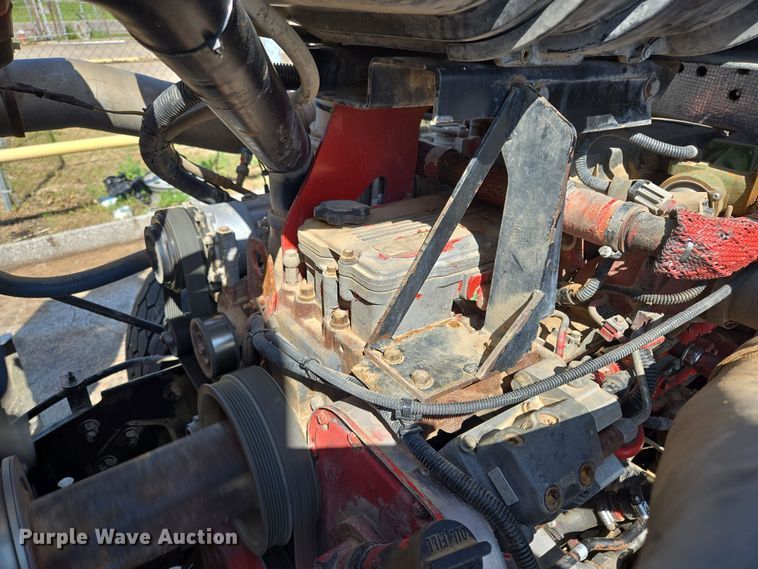 image for item EL2018 2011 Kenworth T440 dump truck