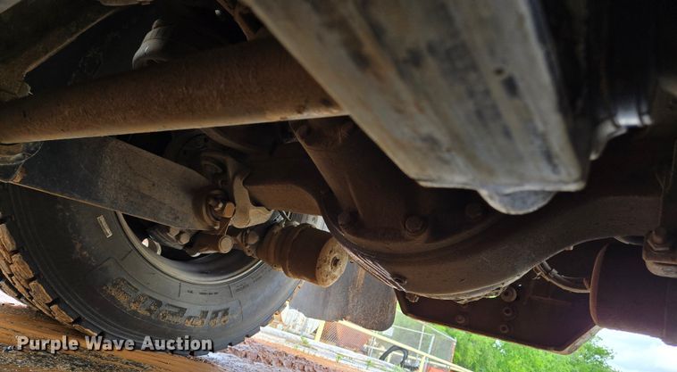 image for item EL2018 2011 Kenworth T440 dump truck