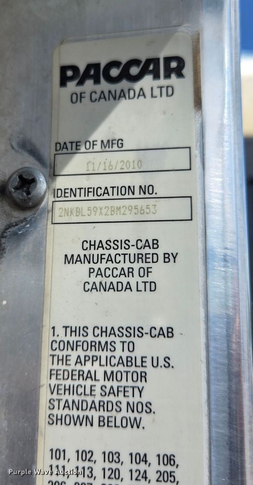 image for item EL2018 2011 Kenworth T440 dump truck