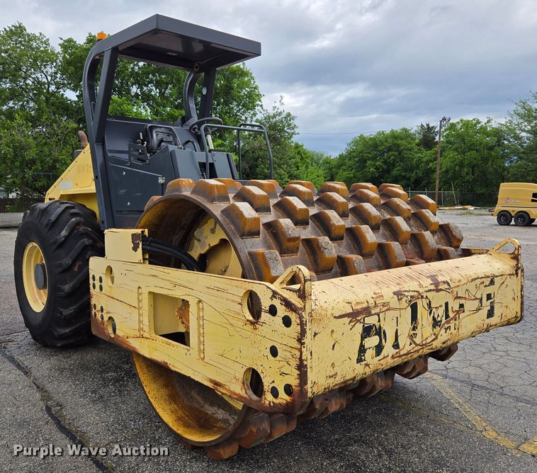 image for item EL2021 2006 Bomag BW 211 PD-3 single drum vibratory roller