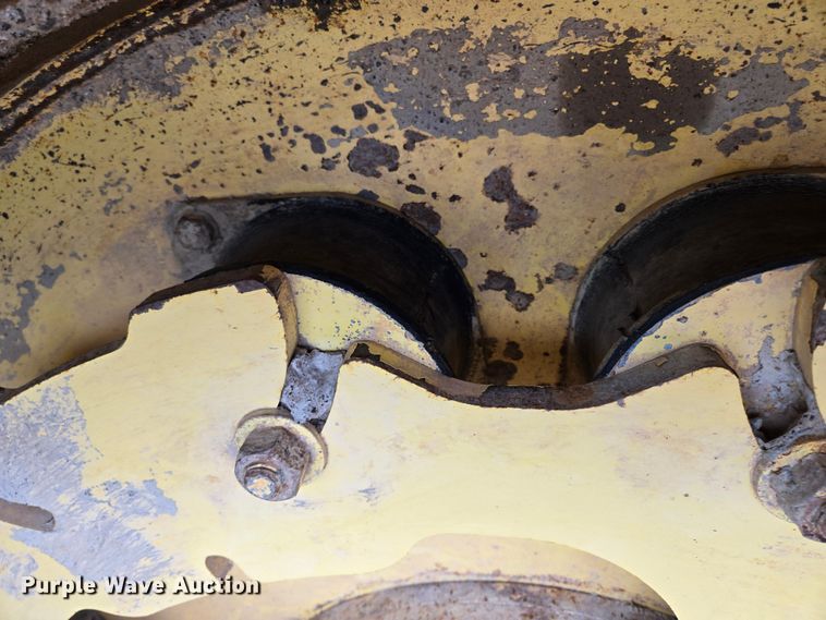 image for item EL2021 2006 Bomag BW 211 PD-3 single drum vibratory roller