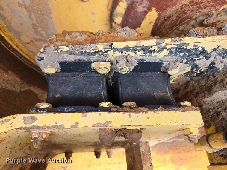 image for item EL2021 2006 Bomag BW 211 PD-3 single drum vibratory roller