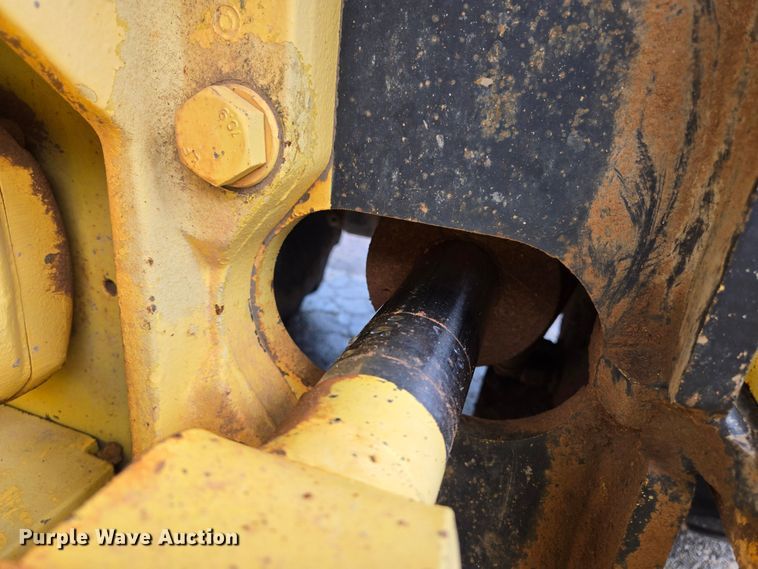 image for item EL2021 2006 Bomag BW 211 PD-3 single drum vibratory roller