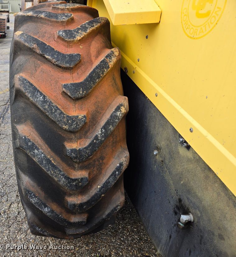 image for item EL2021 2006 Bomag BW 211 PD-3 single drum vibratory roller