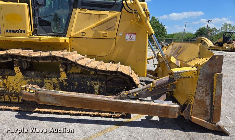 image for item EL2023 2016 Komatsu D65WX-17 dozer