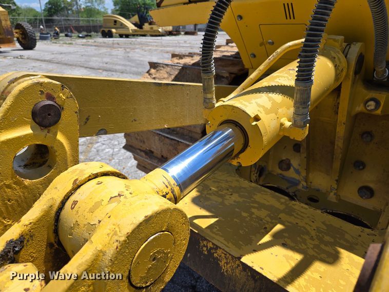 image for item EL2023 2016 Komatsu D65WX-17 dozer