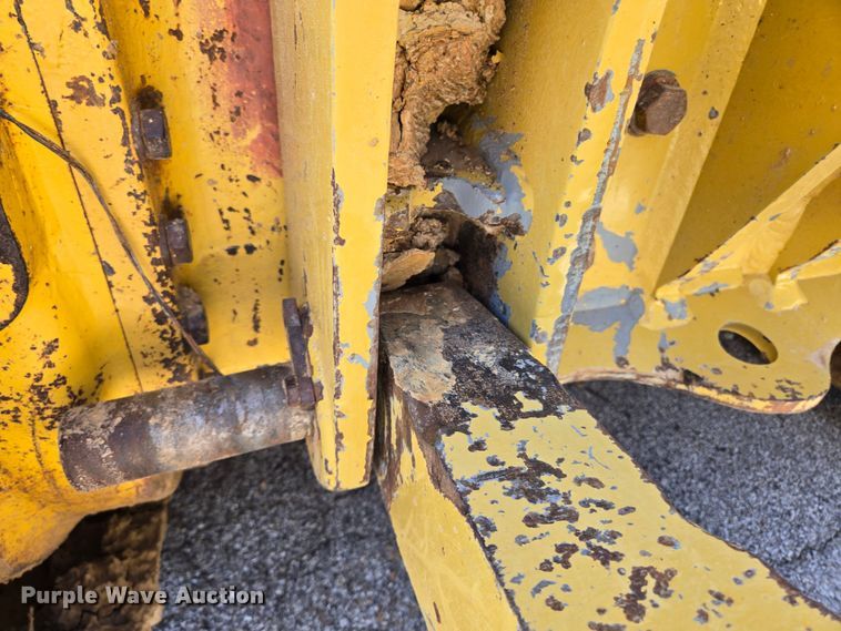 image for item EL2023 2016 Komatsu D65WX-17 dozer