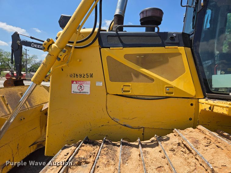 image for item EL2023 2016 Komatsu D65WX-17 dozer