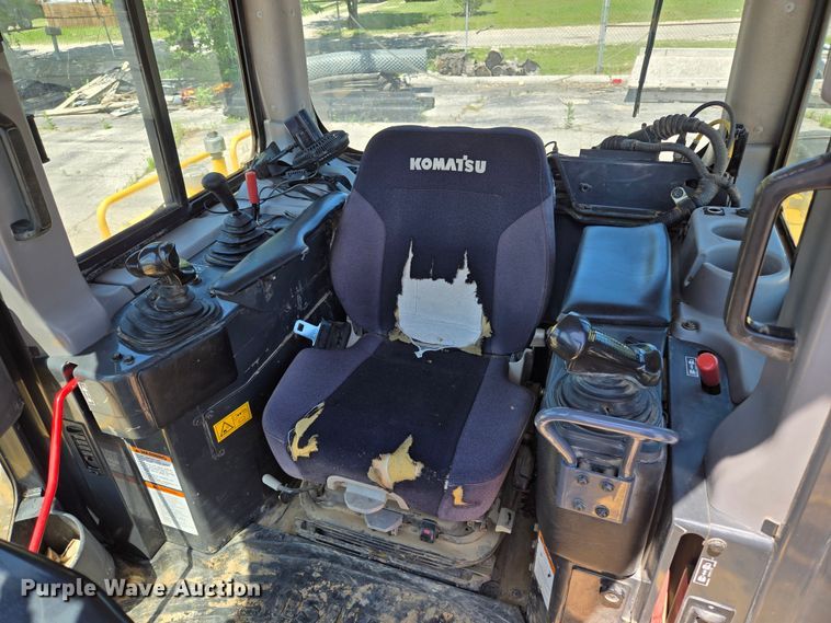 image for item EL2023 2016 Komatsu D65WX-17 dozer