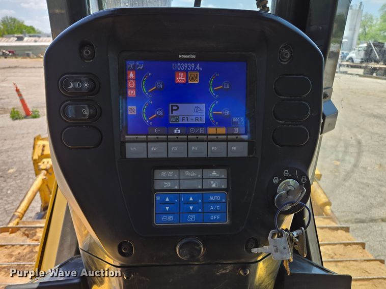 image for item EL2023 2016 Komatsu D65WX-17 dozer