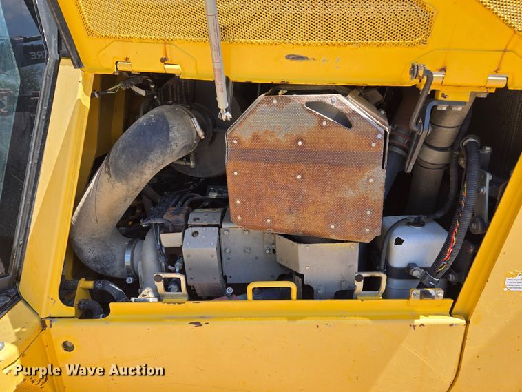 image for item EL2023 2016 Komatsu D65WX-17 dozer
