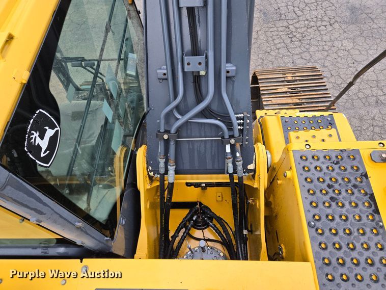 image for item EL2024 2014 John Deere 210G LC excavator