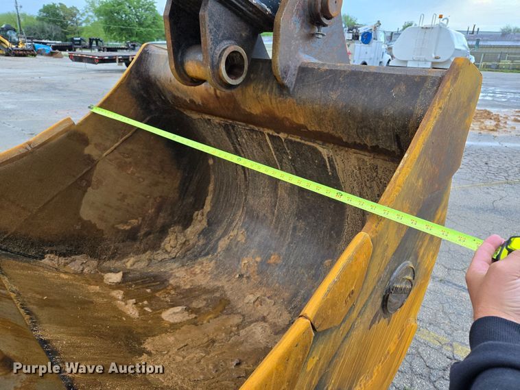 image for item EL2024 2014 John Deere 210G LC excavator