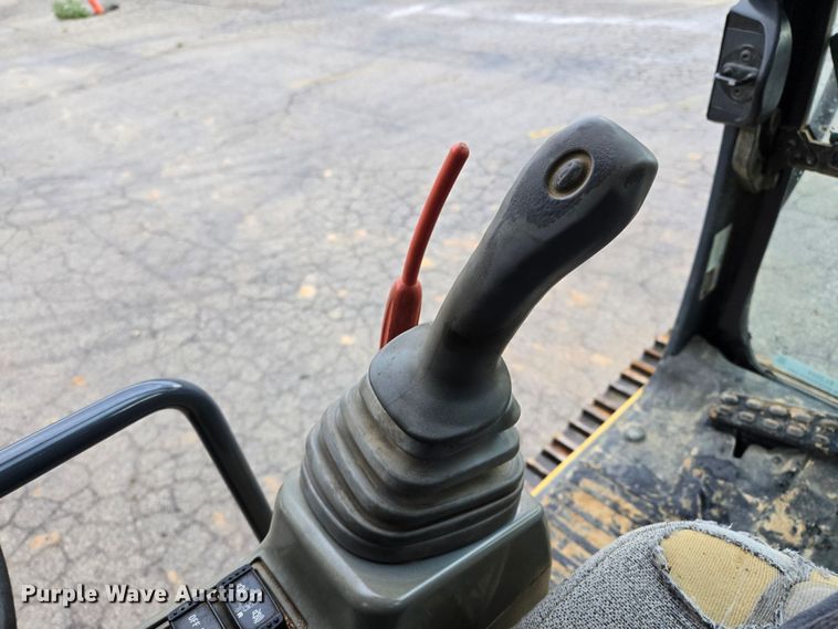 image for item EL2024 2014 John Deere 210G LC excavator